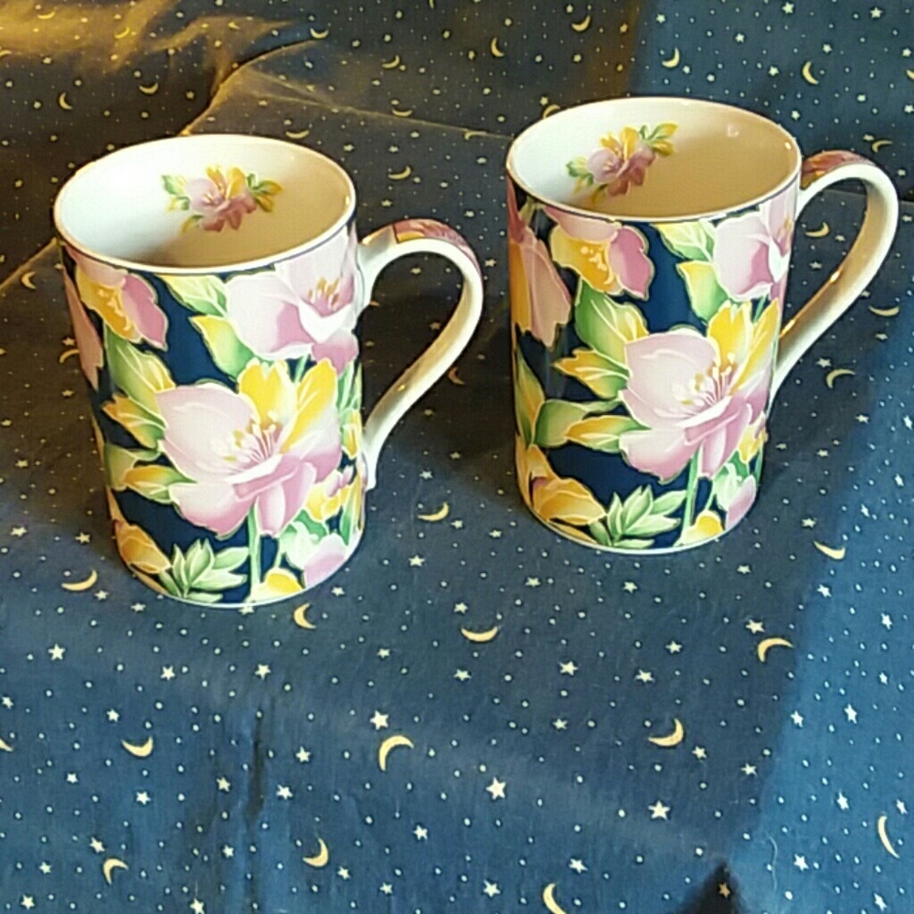Vintage 90's set of coffee mugs